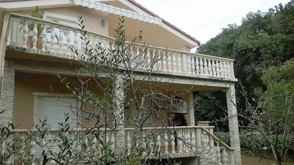 Sukosan Apartment Екстериор снимка